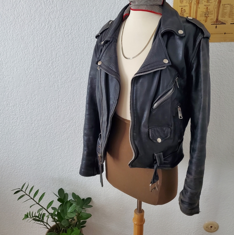 Vintage Leather Jacket✈